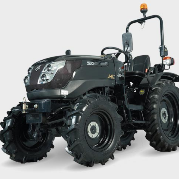Solis 26 Panther Schwarz mit Seitenschaltung – 26 PS Kleintraktor mit Allrad & Servolenkung